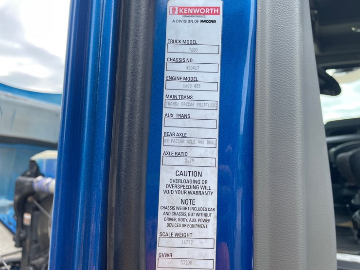 2020-kenworth-t680-image-34
