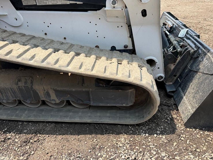2020-bobcat-t770-image-14