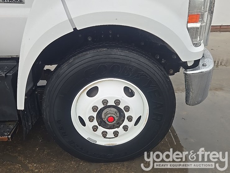2019-ford-f750-image-14