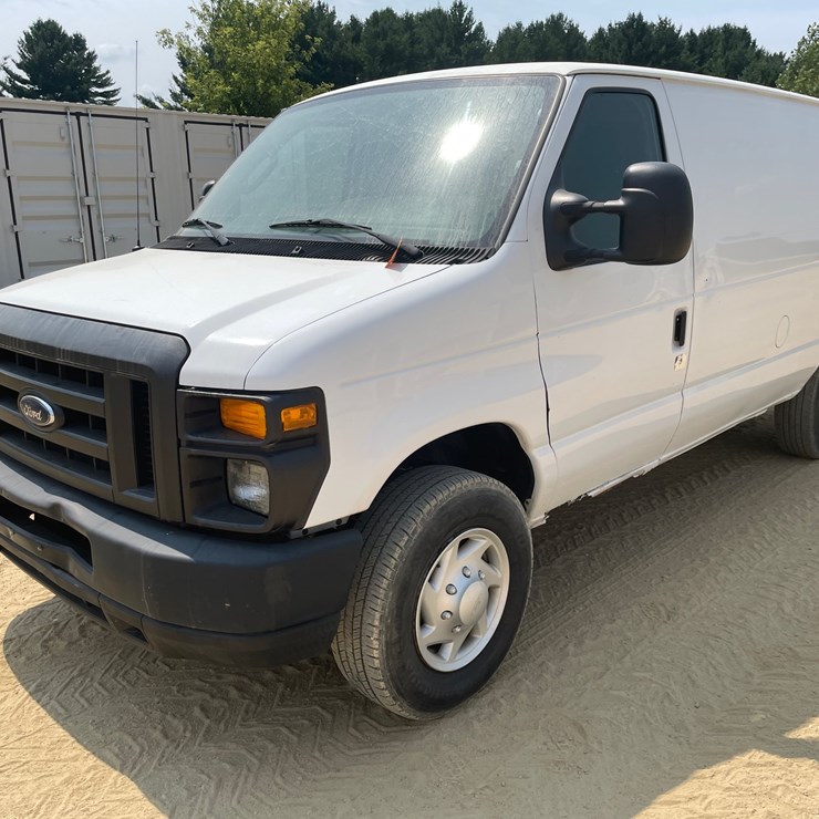 2009 FORD E350