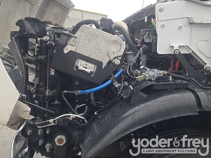 2019-ford-f750-image-30