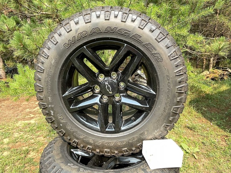 #5732-•-(4)-good-year-wrangler-tires-image-4