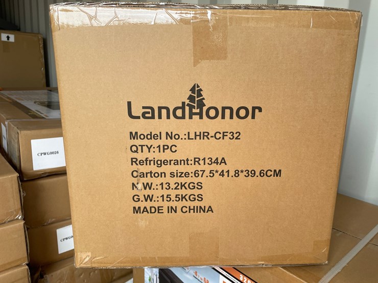 #10626-•-landhonor-32-qt-car-fridge-(mosinee,-wi)-image-3