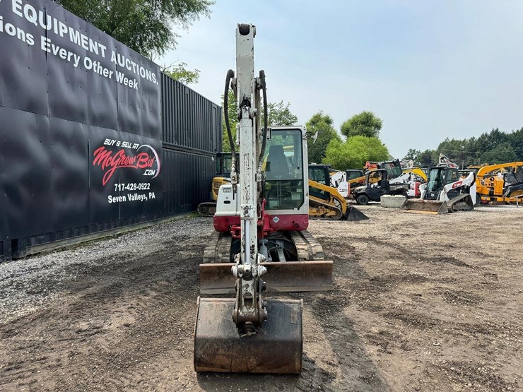 2012-takeuchi-tb250-image-9