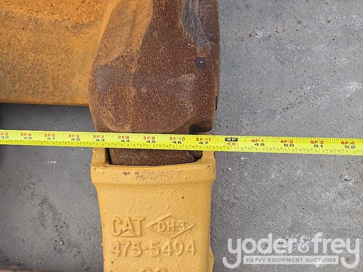 2019-caterpillar-336-image-23