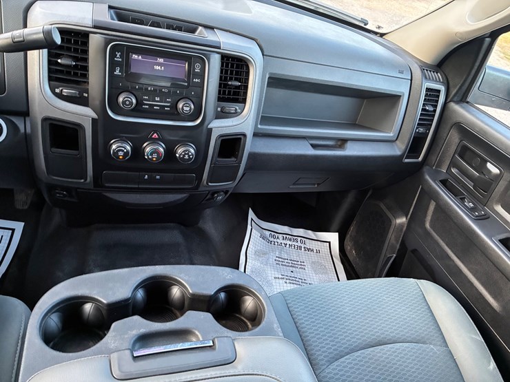 2015-dodge-ram-2500-image-11