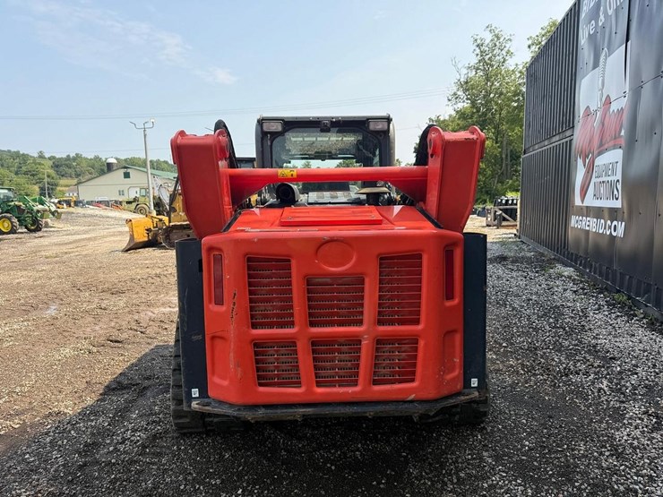 2024-kubota-svl97-2-image-3