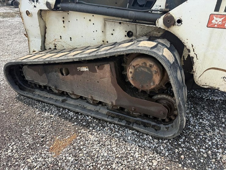 bobcat-t250-image-15