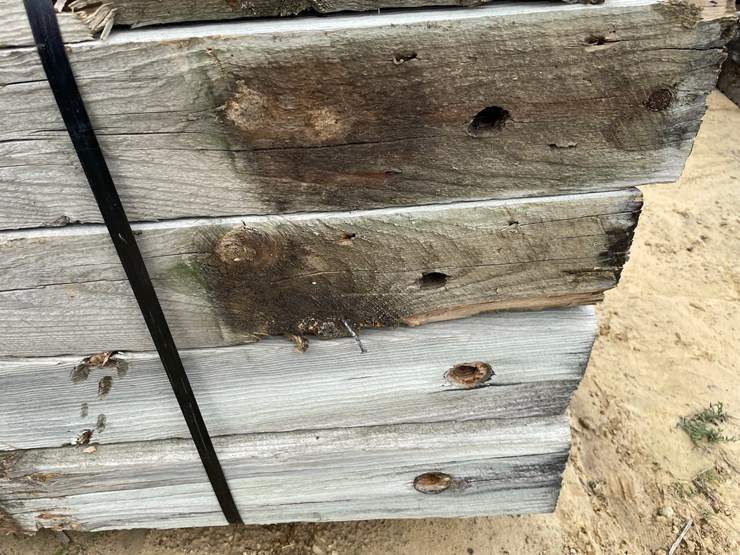 #3633-•-bundle-of-used-guard-rail-posts-image-13