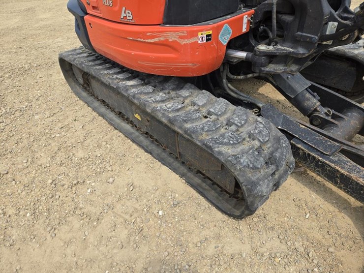 2020-kubota-u55-image-10