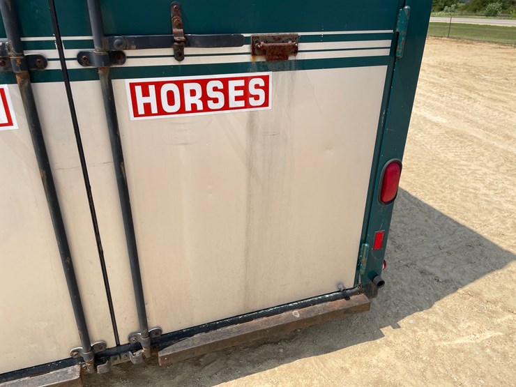 #103-•-1998-trailet-2-horse-trailer-with-overnight-package-(has-wi-title)-image-24
