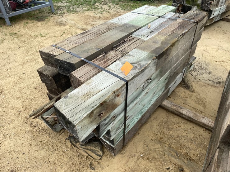 #3631-•-bundle-of-used-guard-rail-posts-image-2