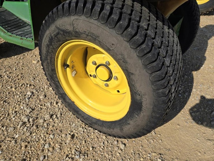 john-deere-gt235-image-15