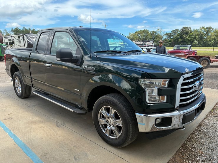 2016-ford-f150-xlt-image-3