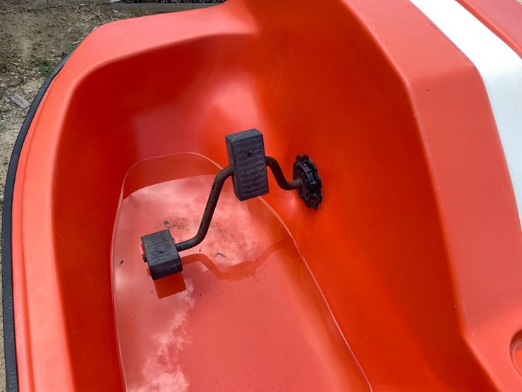#3583-•-contour-paddle-boat-image-9