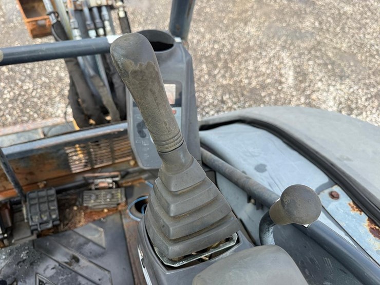 deere-35d-image-21