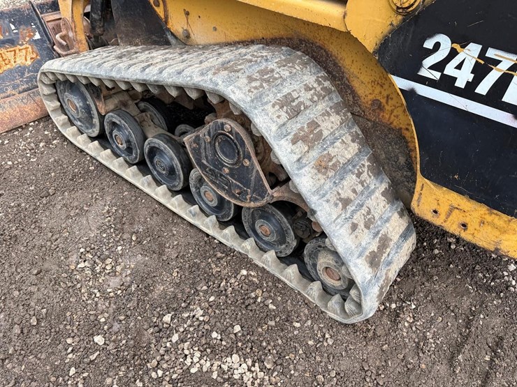 2004-caterpillar-247b-image-17