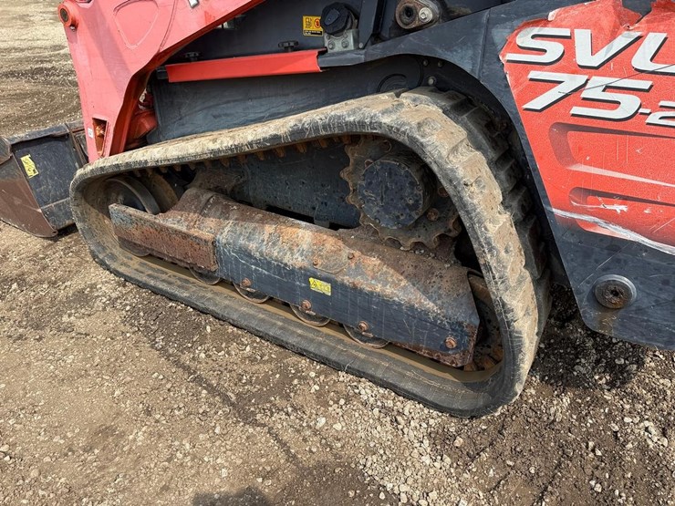 2015-kubota-svl75-2-image-17
