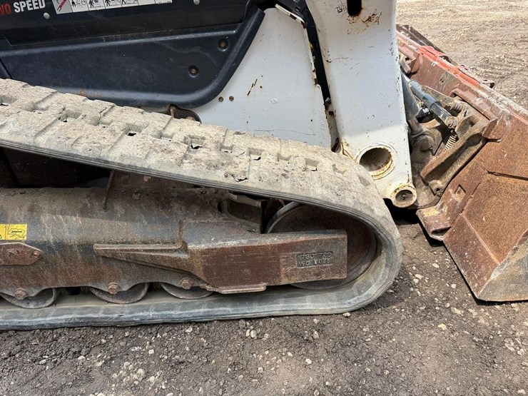 2020-bobcat-t76-image-14