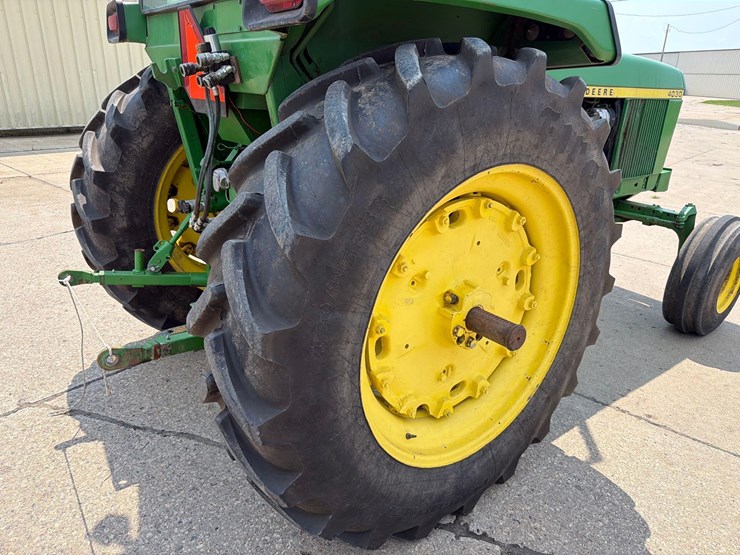 john-deere-4030-image-17