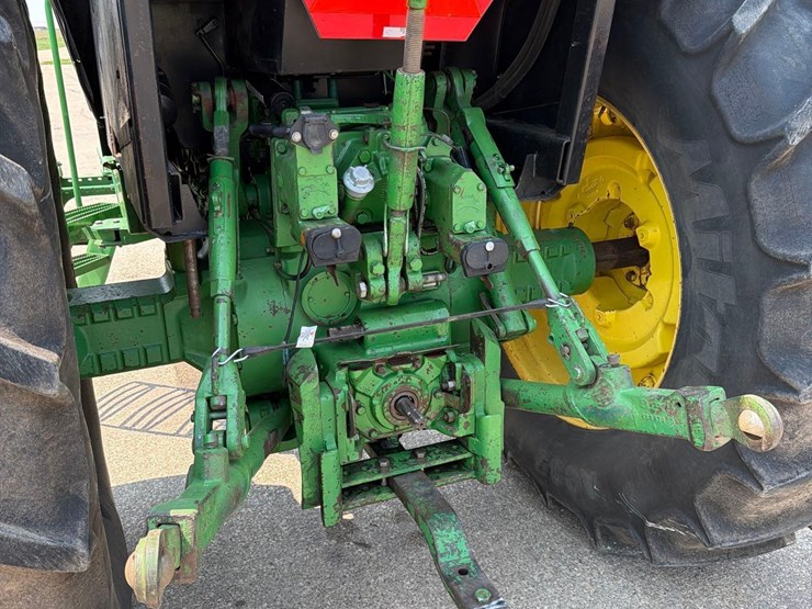 john-deere-4450-image-7