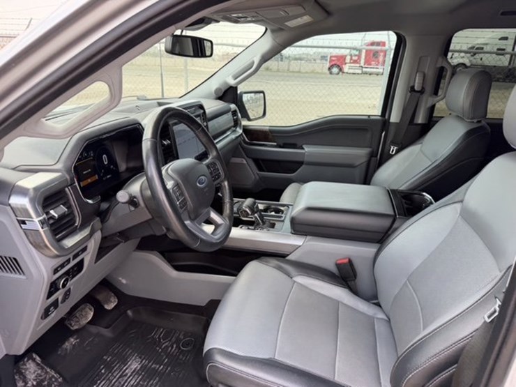 2023-ford-f150-image-9