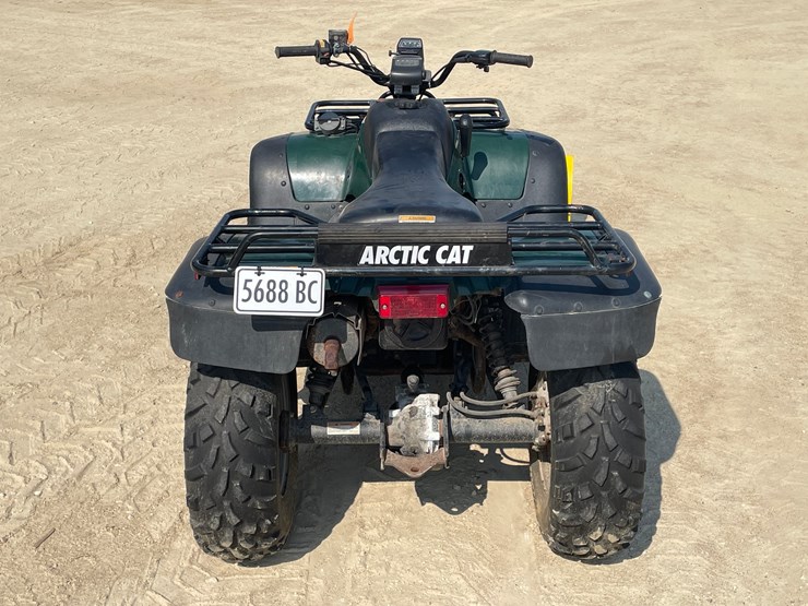 #1231-•-2000-arctic-cat-4-wheeler-with-5'-moose-plow-image-6