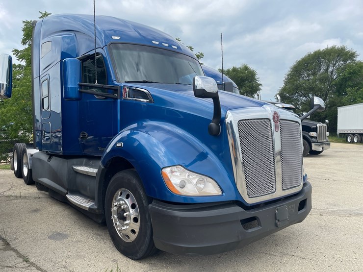 2020-kenworth-t680-image-3