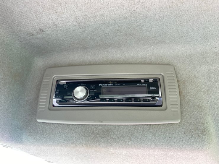 2012-mahindra-6010-image-25