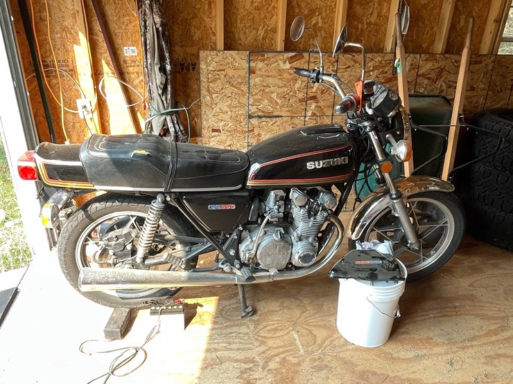 #5707-•-1978-suzuki-gs550-(no-title)-image-2