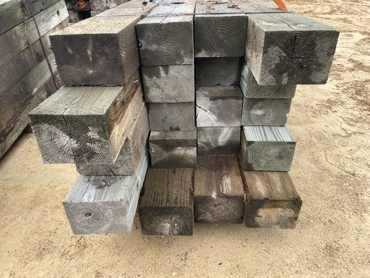 #3624-•-bundle-of-used-guard-rail-posts-image-9