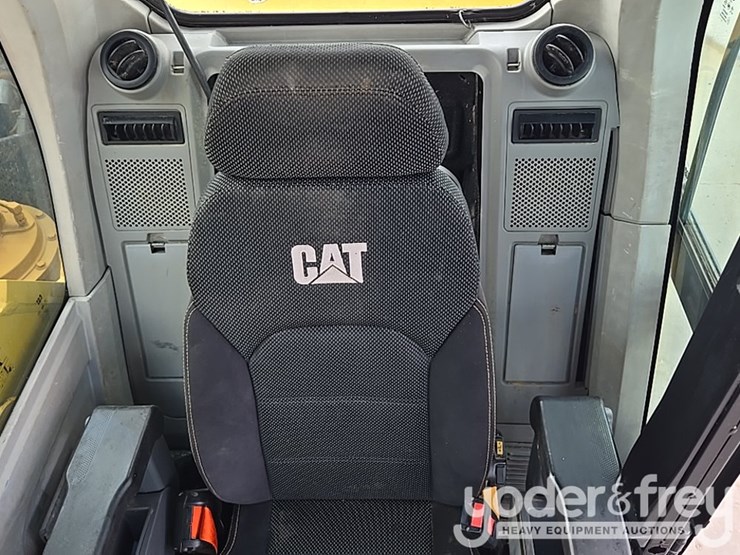 2019-caterpillar-336-image-73