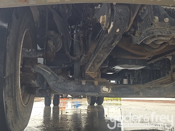 2019-ford-f750-image-18