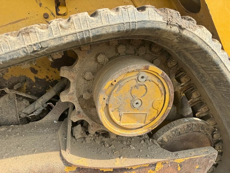 2016-caterpillar-259d-image-15