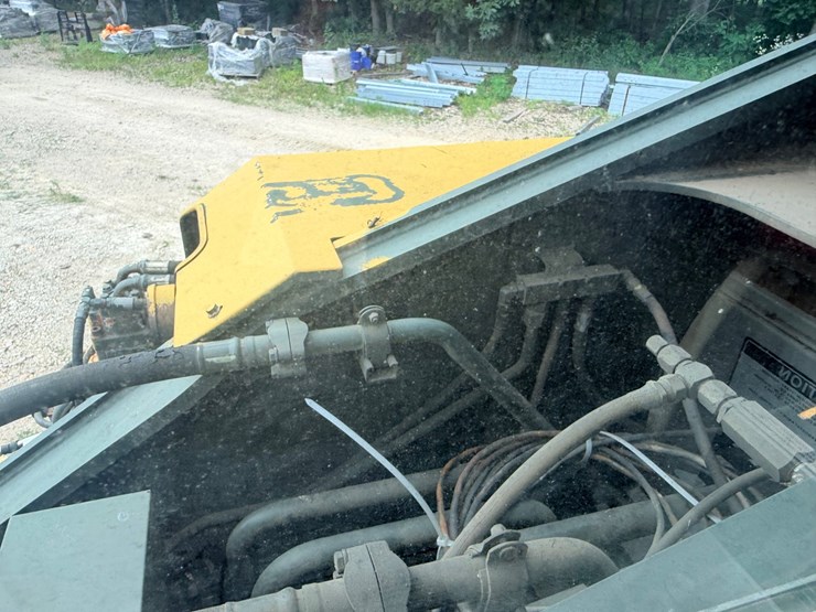 #24150-•-1992-p&h-mobile-35-ton-crane-image-89