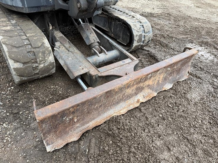2014-bobcat-e45-image-10
