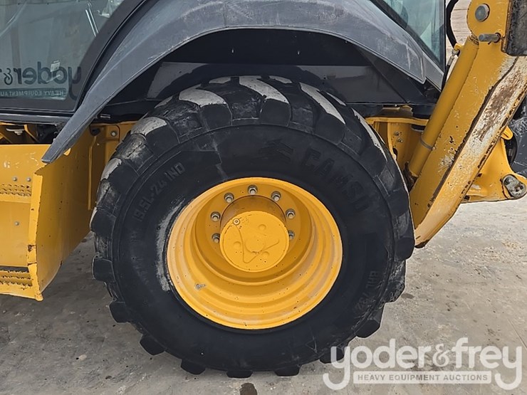 2014-deere-310sk-image-10
