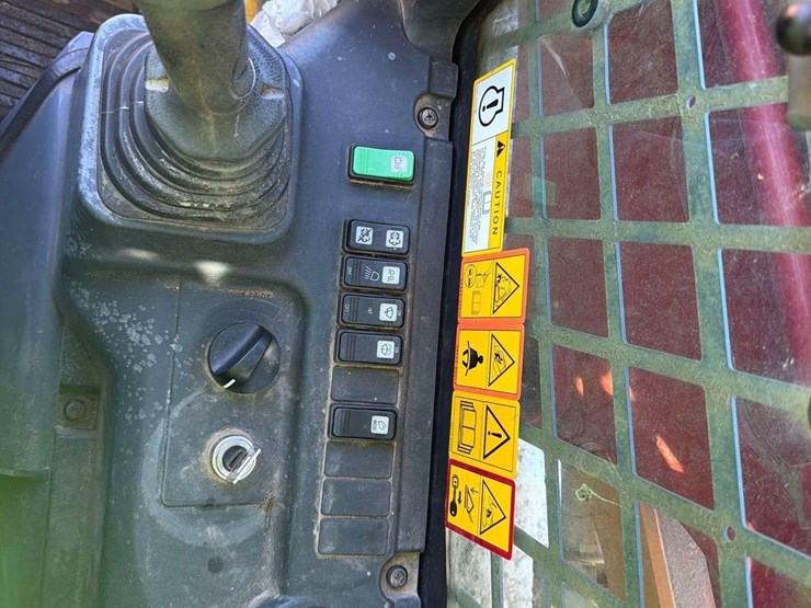 2022-takeuchi-tl12r2-image-7