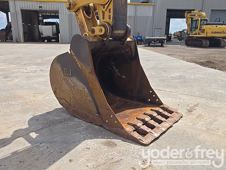 2019-caterpillar-336-image-20