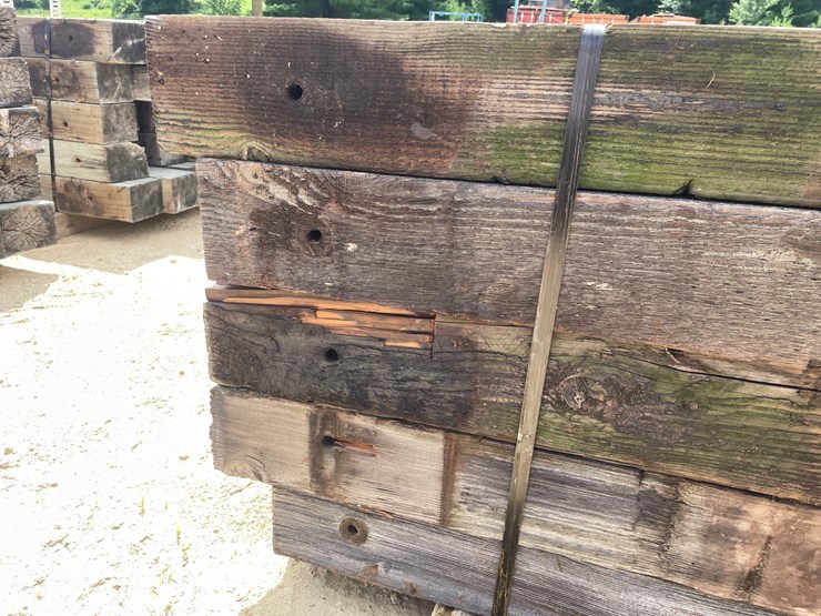#3608-•-bundle-of-used-guard-rail-posts-image-11