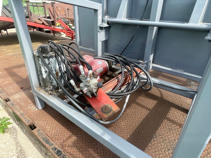 #303-•-tidenberg-heavy-duty-lay-down-cattle-chute-image-20