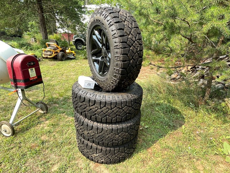 #5732-•-(4)-good-year-wrangler-tires-image-3