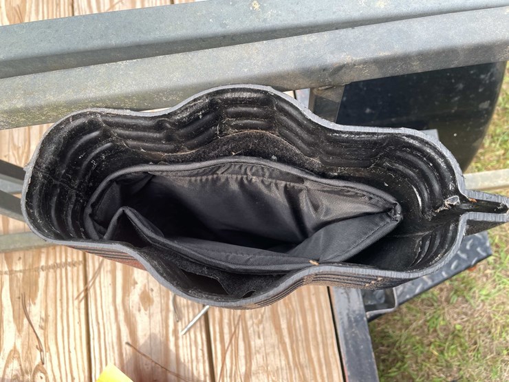 #5725-•-kolpin-plastic-gun-boot-image-6
