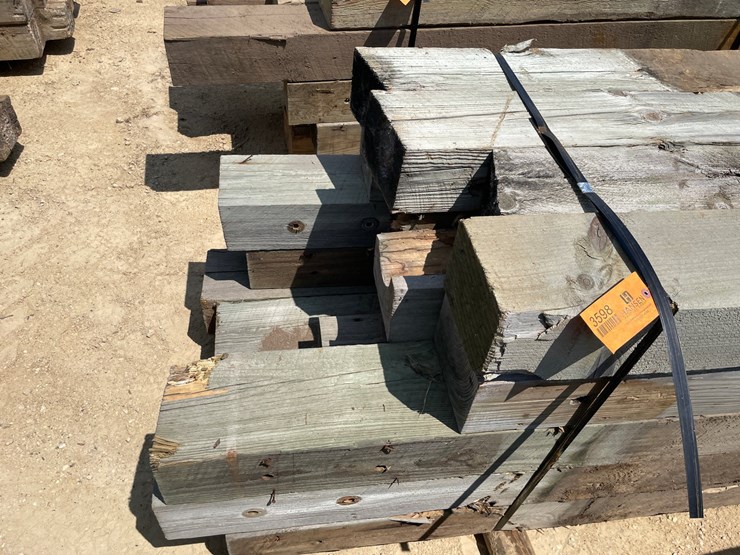 #3598-•-bundle-of-used-guard-rail-posts-image-9