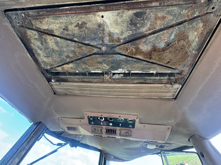 john-deere-4850-image-46