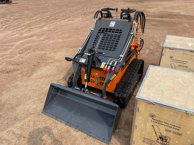 #5634-•-landhonor-mini-skid-steer-loader-me380r2-(mosinee,-wi)-image-1
