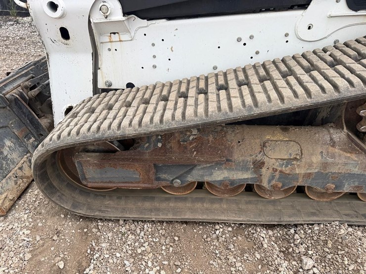 2019-bobcat-t770-image-17