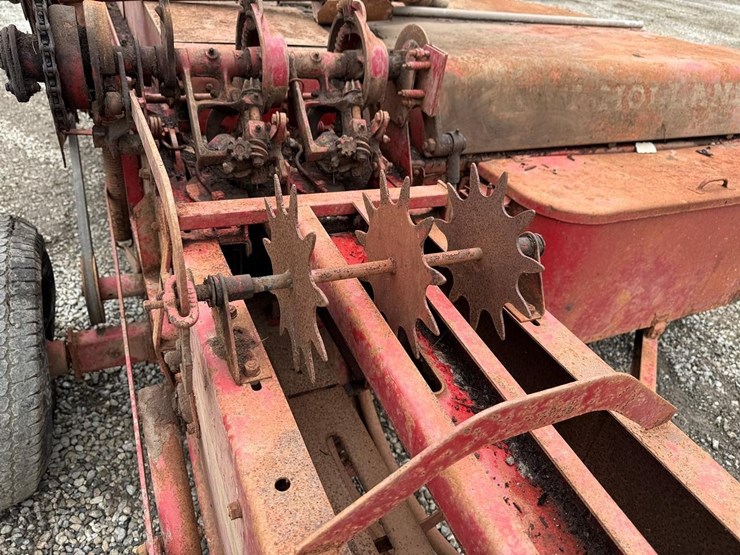 new-holland-269-image-11