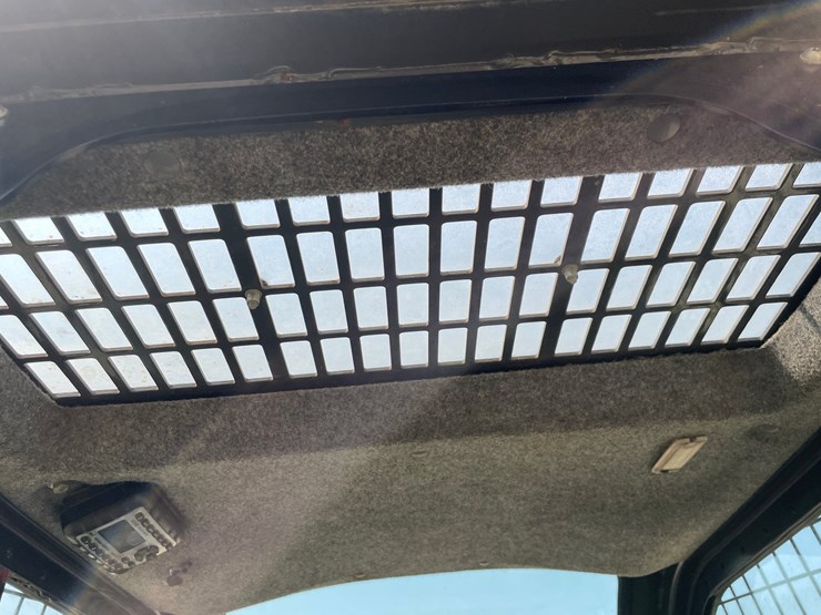 2016-new-holland-c227-image-42