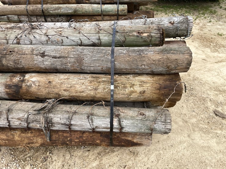 #3618-•-bundle-of-used-round-posts-image-6